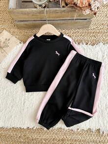 SHEIN Vintaside Kids 2件組女嬰2026秋冬新款黑色百搭休閒可愛動物圖案刺繡長袖衛衣套頭衫與運動長褲套裝，時尚百搭寬鬆休閒極簡運動風，適合日常休閒舒適穿著與戶外玩耍 - 黑色 - 查看 4