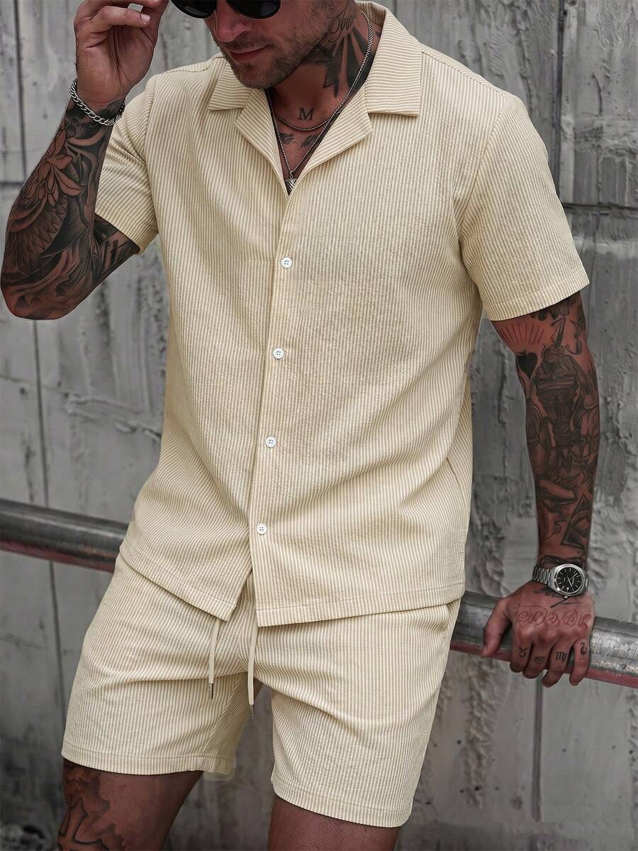Manfinity Dauomo Men's Solid Color Turn-Down Collar Single-Breasted Short Sleeve Shirt And Elastic Waist Shorts Set - Khaki - View 1