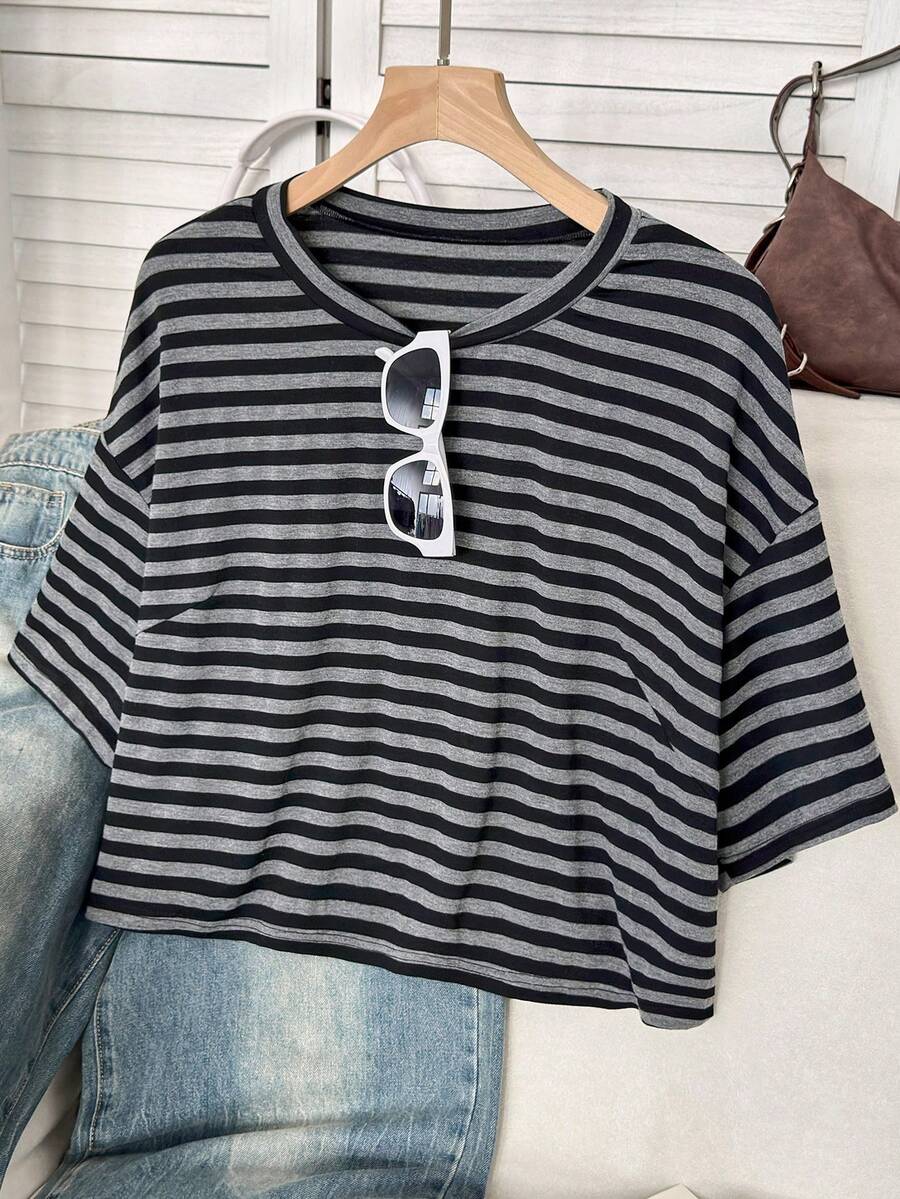 Comfortcana Plus Size Minimalist Versatile Striped Colorblock Round Neck Short Sleeve T-Shirt - Black - View 1