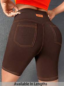 SHEIN PETITE CURVE Quần short biker cỡ lớn với họa tiết chữ thêu nổi bật. - Cà phê nâu - Xem 2