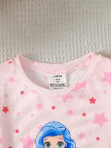 SHEIN 女童夢幻美人魚星光圖案印花 UV 光感螢光發光 甜美可愛風 針織彈性布料 舒適柔軟圓領短袖長褲緊身睡衣套裝 2件組 - 粉色 - 查看 6