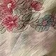 淡黃色
