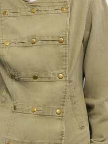 Nöista 軍綠色雙排扣夾克，配金屬鈕扣與修身剪裁，適合通勤與秋冬穿著 - 綠色 - 查看 7