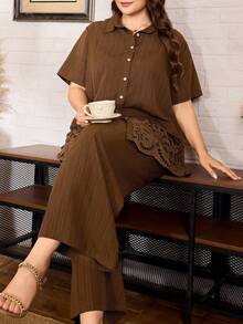 Lacomfia Minimalist Casual Solid Color Short Sleeve Hem Lace Trim Regular Fit Plus Size Shirt And Solid Color Elastic Waist Wide Leg Pants Spring/Summer Plus Size 2-Piece Set - Brown - View 5