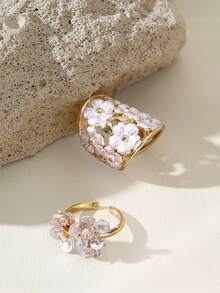 Opalesca 18K Gold Plated White Flower Exquisite Fashion Open Ring - Yellow Gold - View 4