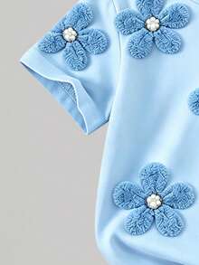 SHEIN Playful Pals 女嬰 2件/套休閒時尚百搭春夏嬰兒幼兒T恤套裝，可愛甜美藍色花卉上衣，花卉圖案，寬鬆圓領短袖T恤與藍色內搭褲2件套，春夏服裝套裝，適合休閒外出、返校、派對穿著 - 彩色 - 查看 4