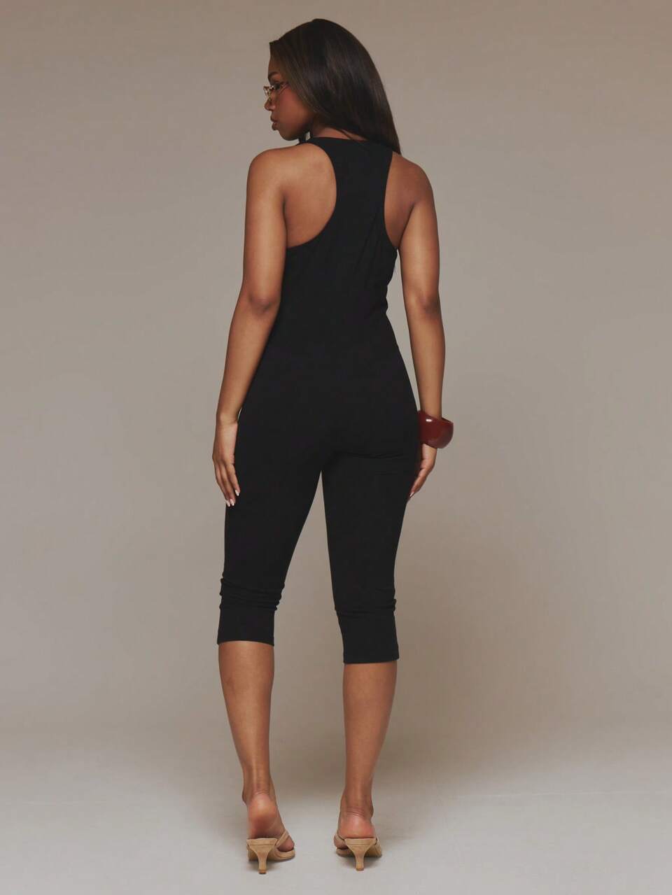 Tuta Capri Nera con Scollo a V Profondo, Outfit Estivo Autunnale Invernale da Giorno per Donna