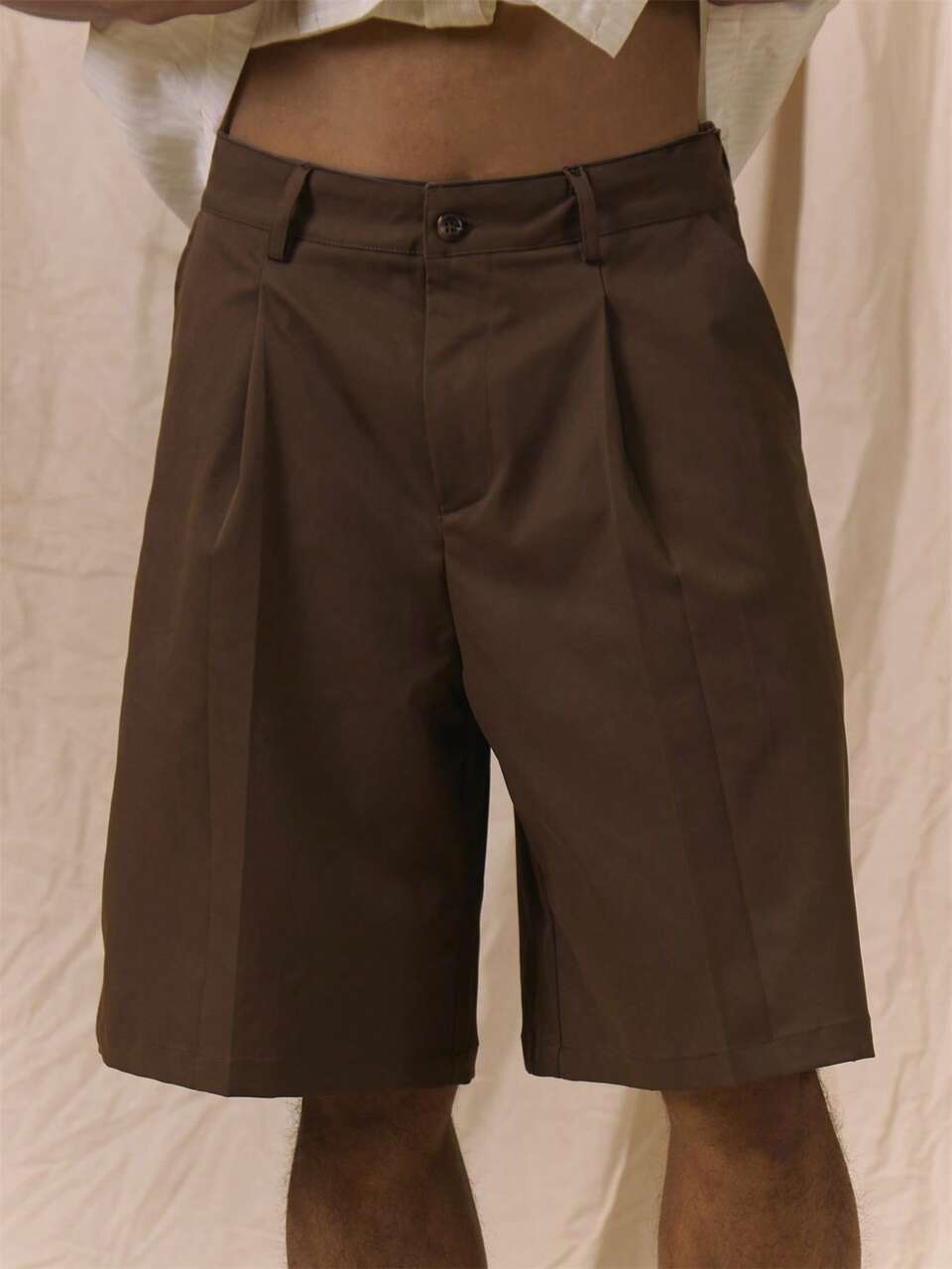 Long Line Front Pleated Shorts Button Fastening Spring Summer Essentials