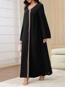 Al Najma 粉色蕾絲飾邊黑色寬鬆優雅端莊喇叭袖女款土耳其長襯衫 阿拉伯傳統長襯衫 洗禮賓客晨間冬季穿搭 - 黑色 - 查看 6