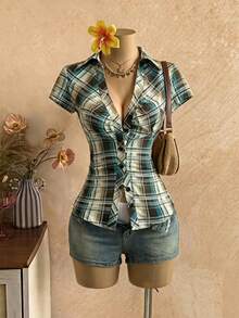 Bitrose Blusa de mujer con manga corta, a cuadros, con volantes y parches para el verano - Multicolor - Ver 3