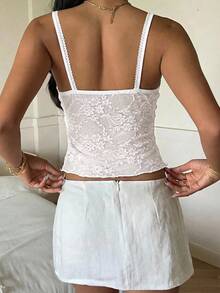 CovetEZ 春夏女款優雅淡粉色蕾絲不對稱下擺細肩帶背心上衣 - 白色 - 查看 2