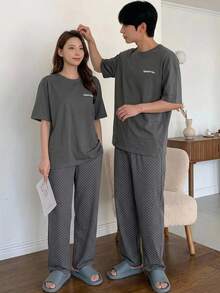 灰色