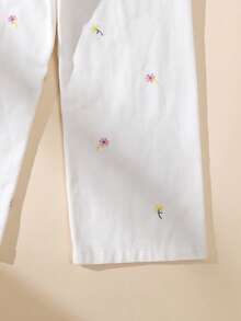 SHEIN 女童牛仔長褲，四季皆宜，可愛風格，白色牛仔布，彈性腰頭，彩色花卉刺繡設計，時尚直筒版型，柔軟舒適面料，適合日常穿著、派對、戶外等多種場合 - 白色 - 查看 6