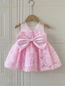 SHEIN Glamorique Kids 女嬰粉色洋裝，3D刺繡設計，背後附可拆卸大緞面蝴蝶結，適合婚禮、家庭聚會、高端親子下午茶、晚宴、生日派對、寶寶週歲派對、日常拍照、度假穿著、畢業舞會，夏季無袖洋裝 - 粉色 - 查看 7