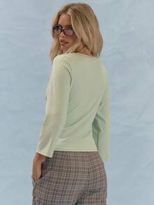 MUSERA Three Quarter Sleeve Surplice V-Neck Fitted Top With Ruched Bust Detail Summer Casual Everyday Y2K Soft Social - Green - View 4