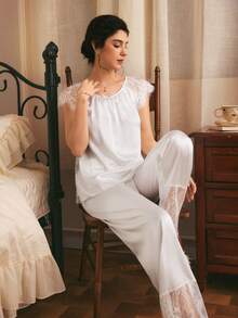 Côtesoire French Romantic Elegant Sexy Back Tie Bow Charm Lace Patchwork Satin Women's Pajama Set - White - View 4