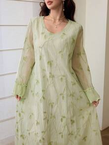 Yasmyna 綠色刺繡 3D 花卉拼接蕾絲袖口女款阿拉伯風日常穿著長裙 - 綠色 - 查看 5