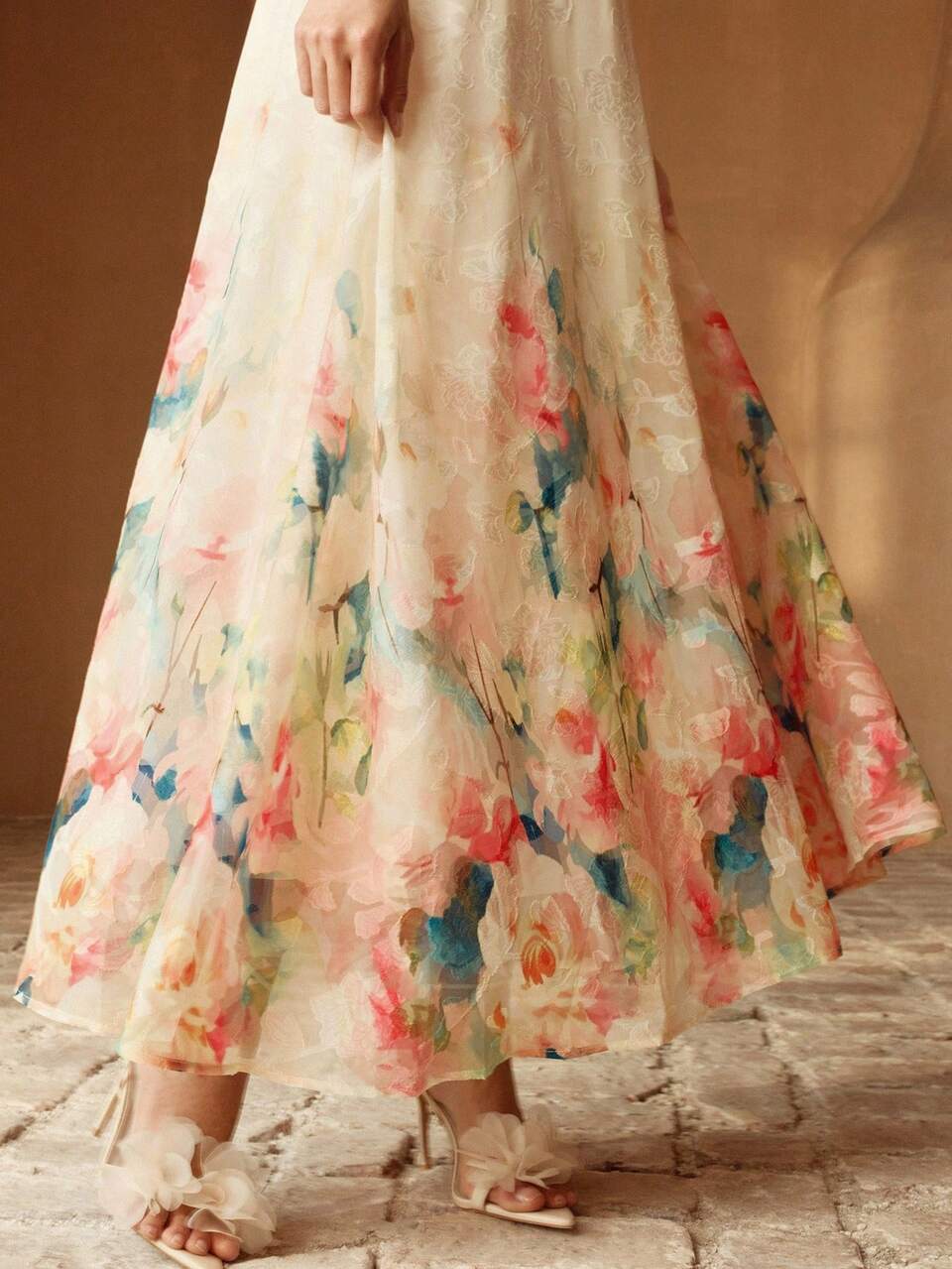 Anewsta Nuevo vestido largo de verano elegante para mujer con tirantes finos, cintura fruncida y estampado definido