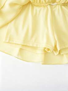 SHEIN 淡黃色掛脖層次荷葉邊女童洋裝，寬鬆無袖度假迷你洋裝 - 黃色 - 查看 6