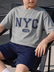 SHEIN 2pcs Setelan Anak Laki-laki Remaja Kasual Longgar Nyaman dengan Logo Merek, Atasan Lengan Pendek dan Celana Pendek, Musim Semi/Panas - Grey - View 5