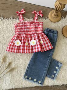 SHEIN 2件套 1M-18M 嬰兒女童清新田園甜美風 紅色與白色格紋荷葉邊百褶 3D 雛菊貼花蝴蝶結背心上衣與毛邊長褲套裝，適合戶外出遊、拍照、夏季 - 紅色 - 查看 1