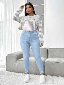 SHEIN ICON 大码女式口袋纽扣休闲百搭日常牛仔裤 - 淺色水洗藍 - 查看 5