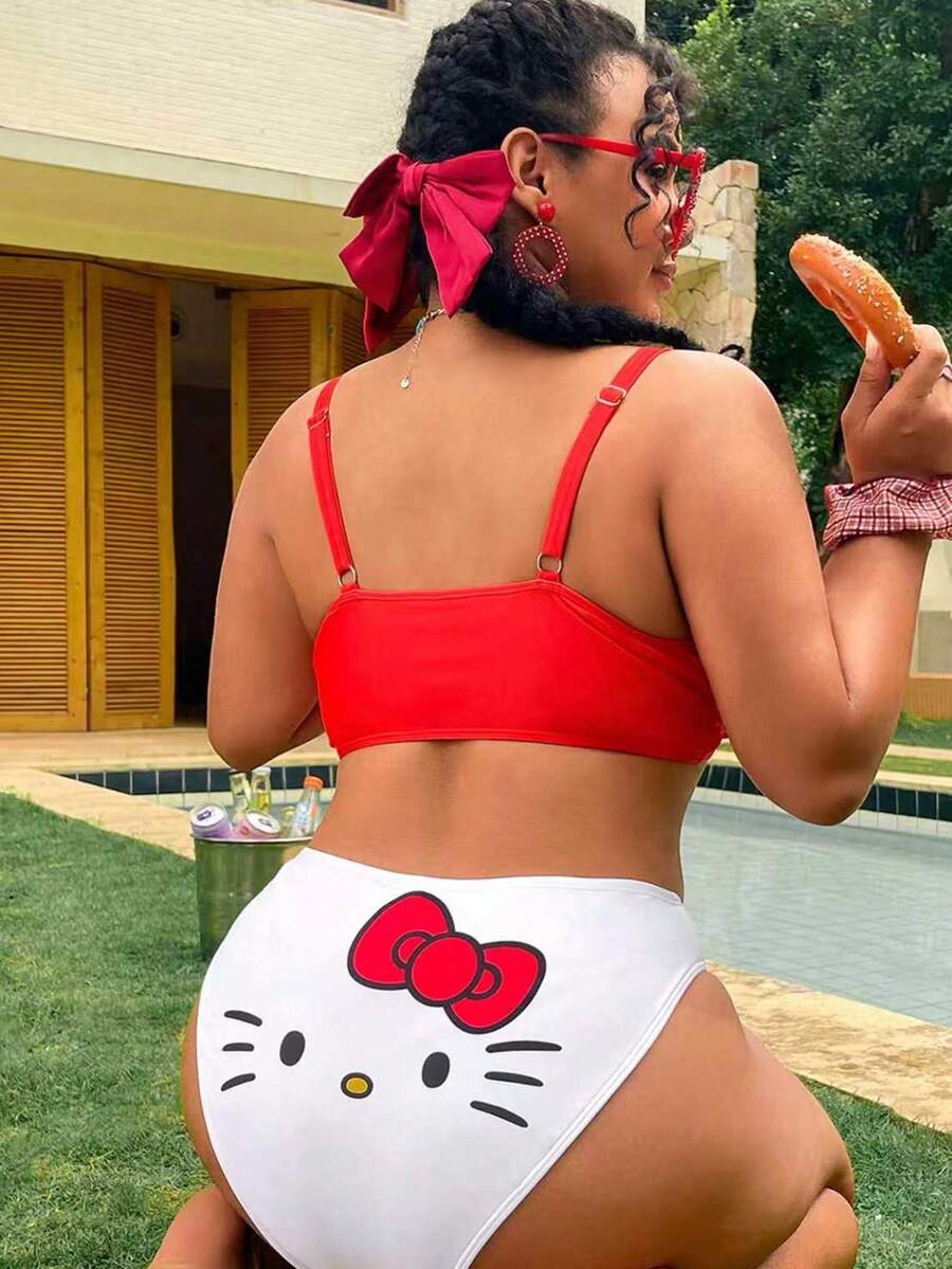 Swim Mod HELLO KITTY AND FRIENDS | SHEIN 大码女士字母卡通印花比基尼泳裤，适合夏季度假 - 白色 - 查看 1