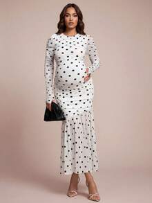 MaterniChic Vestido de maternidad elegante ajustado con estampado de lunares, manga larga y fruncido - Blanco y Negro - Ver 2