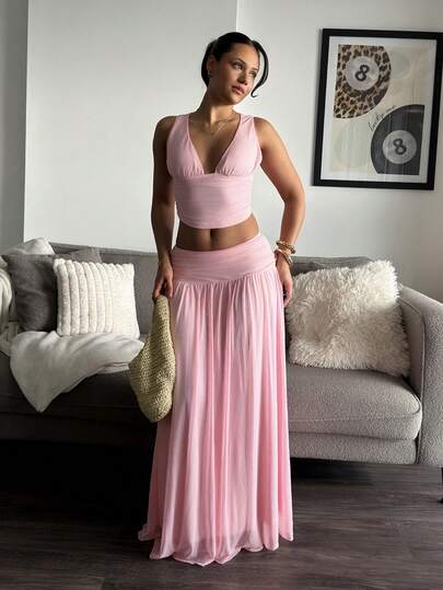 leahseptember Women's Elegant V-Neck Camisole And High Waist Mesh Skirt 2-Piece Set, Spring/Summer