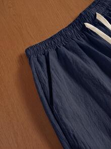 Manfinity Hypemode Pantalones cortos casuales y cómodos de algodón y lino con cordón para hombres, para vacaciones - Azul Marino - Ver 5