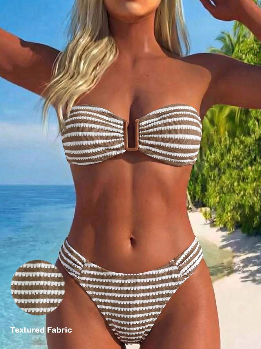 SHEIN Swim 棕色兩件式泳衣,紋理布料,可拆式肩帶平口掛脖式,側褶 U 型深 V 領,夏季休閒度假泳池派對度假款 - 棕色 - 查看 1