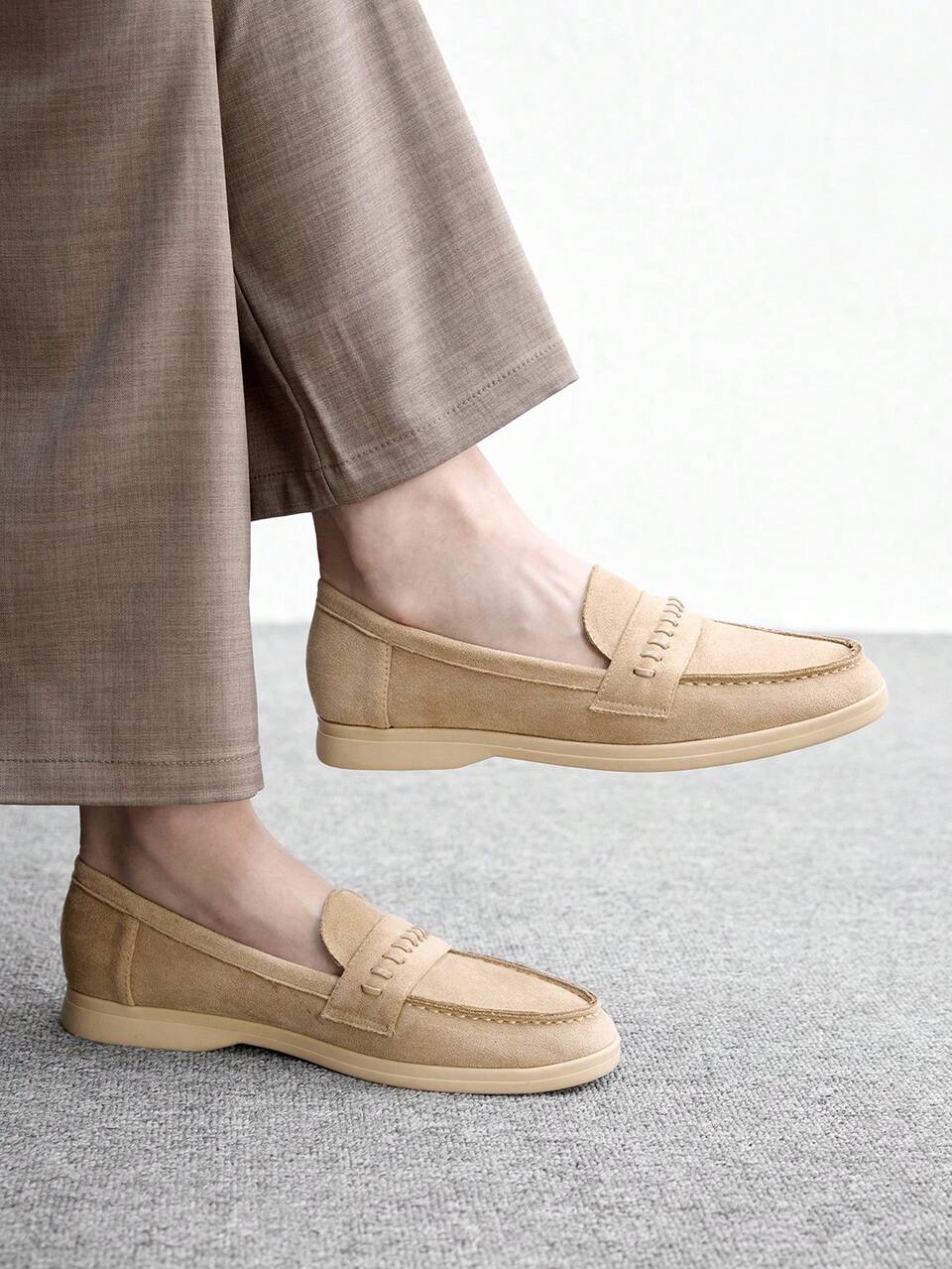 CUCCOO BIZCHIC Fashion Apricot Suede Flat Bottom Comfortable Commuter Women's Flat Sole Shoes Loafers Suitable For Outdoor Vacation Shopping To Work Daily Versatile Flat Women's Shoes
