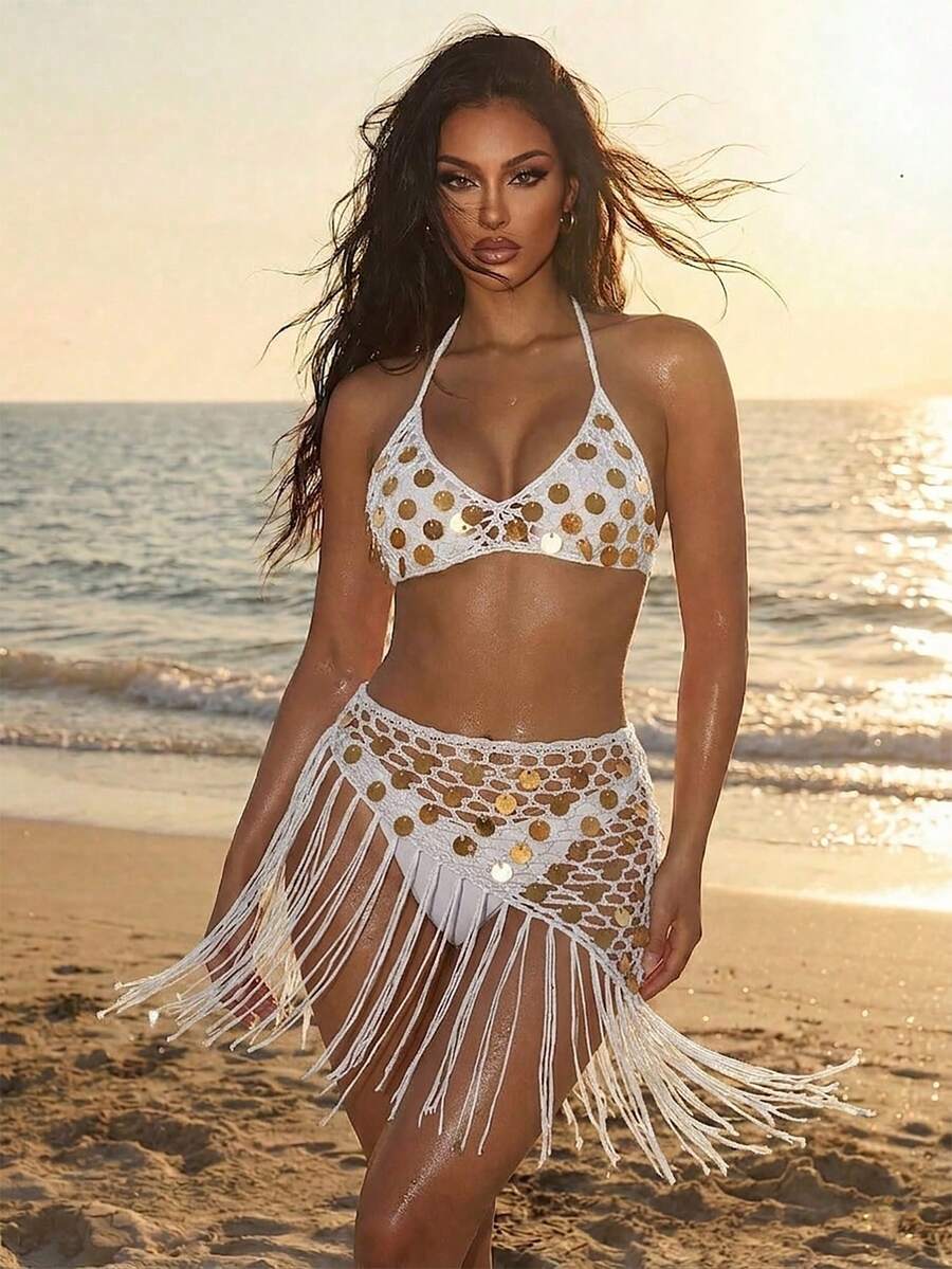 Swim SXY Conjunto de playa de 3 piezas para mujer de verano y vacaciones, top de bikini halter con lazo, espalda descubierta, sexy, de alta gama, color liso, estilo europeo y americano, hecho a mano, con patchwork calado, lentejuelas plateadas reflectantes tipo espejo y falda con pañuelo y flecos - Blanco - Ver 1