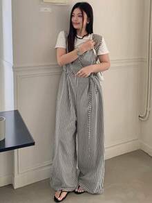 Dazy Plus 女款時尚條紋V領無袖休閒長褲連身褲，交叉門襟層次設計，大尺碼春夏長版連身褲 - 灰色 - 查看 2