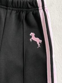 SHEIN Playful Pals 秋冬女嬰粉色運動風刺繡立領拉鍊長袖運動衫套裝，簡約舒適 - 黑色 - 查看 5