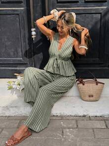 Serisse Casual Minimalist Green Striped Women's 2 Pieces Set Suitable For Summer - Green - View 4