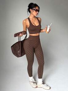 SHEIN Dewbera 女款波點上衣與高腰緊身褲休閒日常運動套裝 - 棕色 - 查看 1