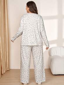 Comfylo Conjunto de 2 piezas de top de manga larga y pantalones con estampado de leopardo talla grande - Gris Claro - Ver 2