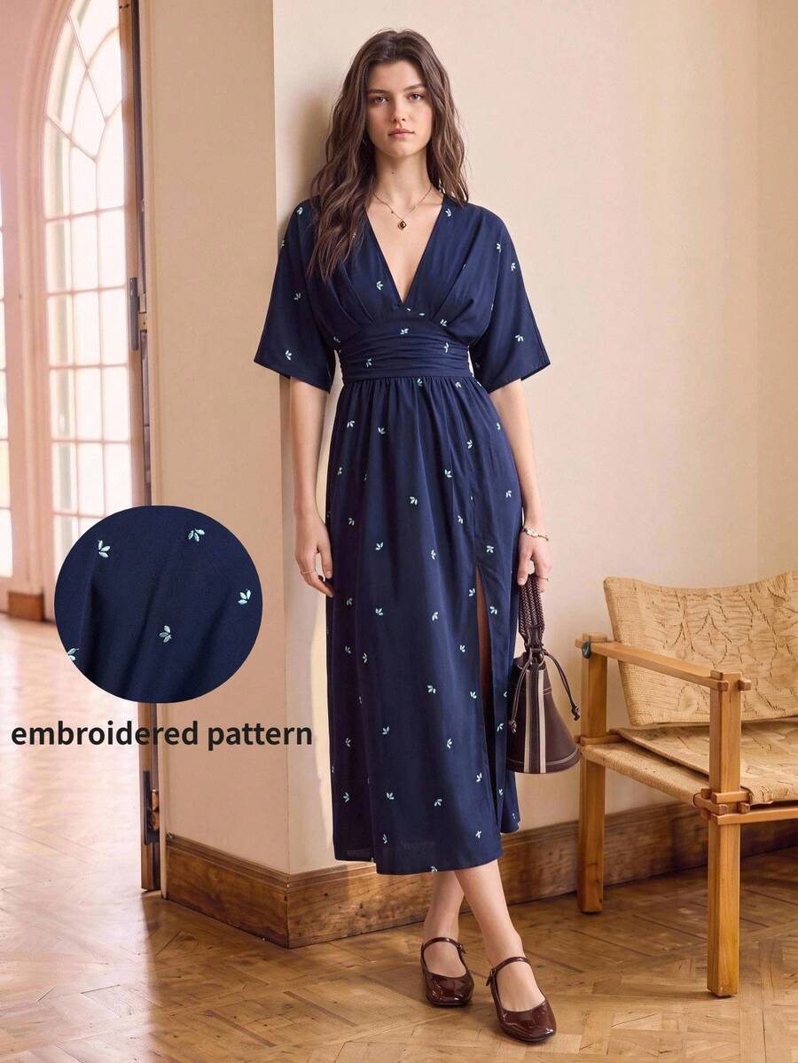 BizChic V領收腰刺繡洋裝，優雅性感法式復古風，商務休閒、通勤、約會、日常、度假、萬聖節、開學、派對、生日、顯瘦、百搭、秋季、婚禮賓客、教堂、特殊場合、辦公室、奢華度假風