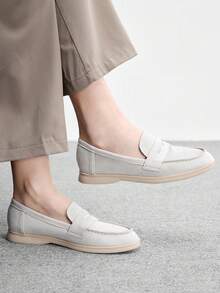 CUCCOO BIZCHIC 時尚女款淺灰色麂皮舒適通勤女式樂福鞋女式平底鞋適合戶外度假購物上班日常通勤百搭女鞋平底鞋 - 淺灰白色 - 查看 2