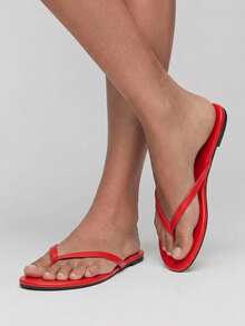 Grefit Bright Red Rivet Flip-Flops, Bold And Avant-Garde, Suitable For Holiday Style, Spring Street Wear Or Relaxed Summer Guest Styling - Red H - View 2