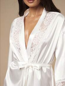 Silquee Vestaglia da donna in raso con bordi in pizzo, abbigliamento da relax di lusso, adatta per l'autunno e l'inverno - Bianco - Visualizzare 5