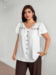 Lacomfia Blouse femme grande taille blanche avec design patchwork en dentelle, col en V, manches courtes, style bohème, top décontracté printemps/été, tenue quotidienne, tenue de vacances, top décontracté, top de navetteur, artisanat de haute qualité, convient pour les festivals, les vacances à la plage, les festivals de musique, les vacances de style bohème, la rentrée scolaire, la fête des enseignants, la fête des mères, top printemps/été, dîner à la plage et autres occasions, vacances décontractées à la mode - Blanc - Voir 3