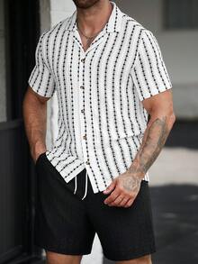 SLATEMANN 男士復古黑白條紋紋理鏤空領成熟休閒度假修身短袖襯衫與黑色彈性腰短褲套裝 - 黑與白 - 查看 8