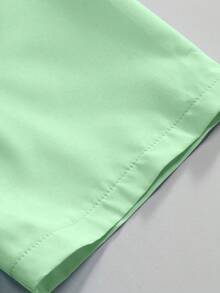 Manfinity RSRT Conjunto de camisa de manga corta y pantalones cortos de unicolor para hombres - verde menta - Ver 4
