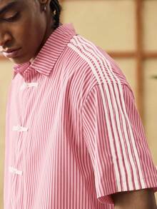 EASEVO Camisa de manga corta a rayas para hombre de talla grande con diseño de botones de rana - Rojo y blanco - Ver 6