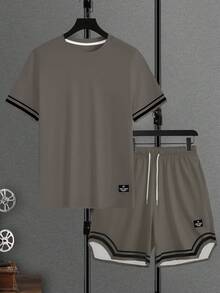 Manfinity Homme Men's Grey Short Sleeve Round Neck Knitted Co-Ord Tee And Track Shorts With Cartoon Pattern And Pockets - Grey - View 6