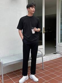 DAZY Men Solid Round Neck Tee - Black - View 3