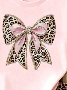 (Random Pattern, 2 Sets Random) Girls Leopard Print Glitter Bow Heart Rabbit Pattern Basic Short T-Shirt And Shorts Set - Multicolor - View 5
