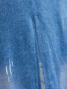 青少年女孩藍色印花抹胸洋裝，全身散佈白色做舊紋理印花，抹胸設計貼合身形，流暢長版剪裁線條柔和，復古藍調搭配做舊紋理營造豐富視覺層次，獨特吸睛風格，適合日常出遊、約會與購物，打造俐落亮眼的穿搭造型 - 藍色 - 查看 7